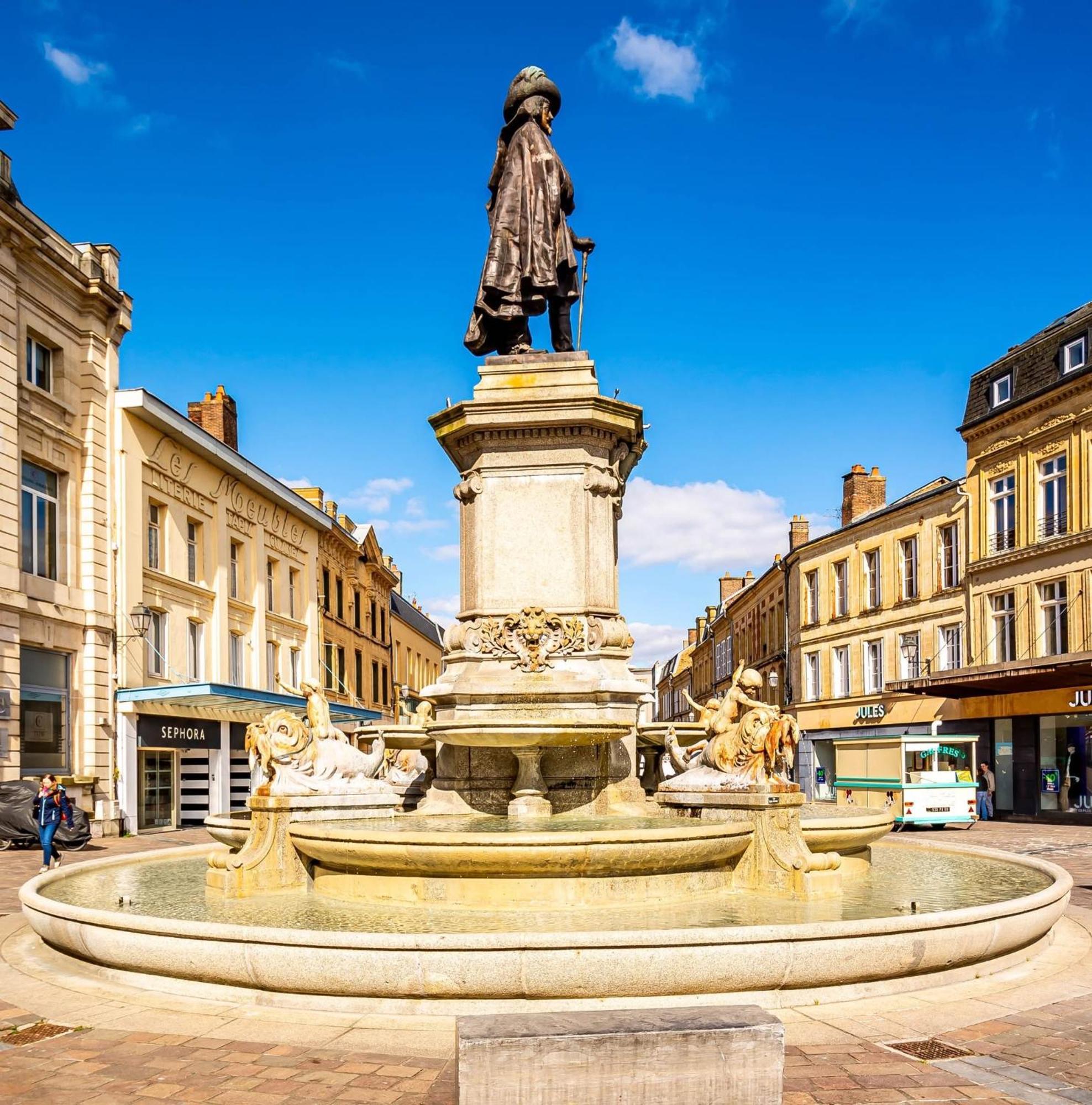 Le Petit Ardennais Charleville-Mézières Buitenkant foto